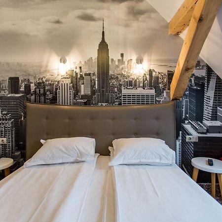 Hotel Bliss Sibiu Ngoại thất bức ảnh