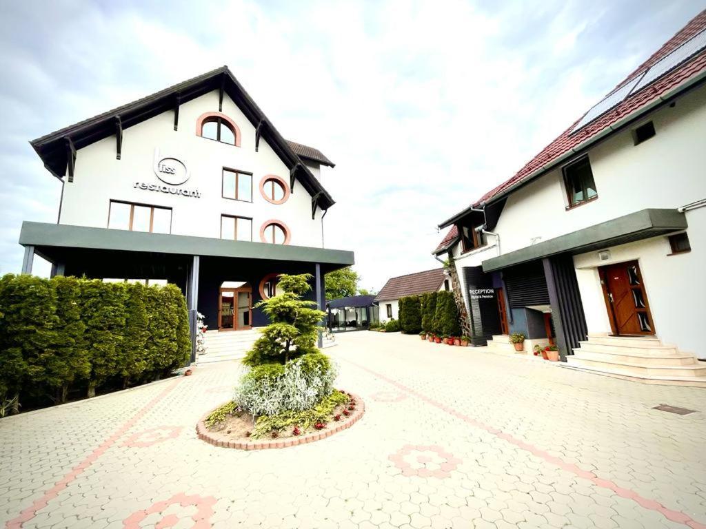 Hotel Bliss Sibiu Ngoại thất bức ảnh