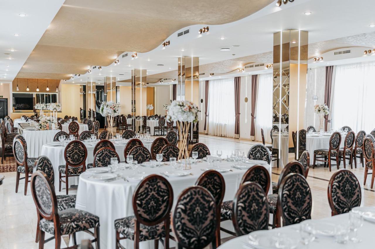 Hotel Bliss Sibiu Ngoại thất bức ảnh