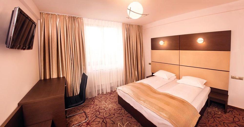 Hotel Bliss Sibiu Ngoại thất bức ảnh